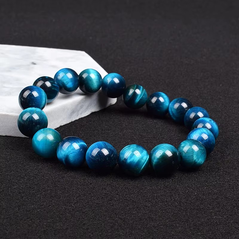 Lake blue tiger eye bracelet