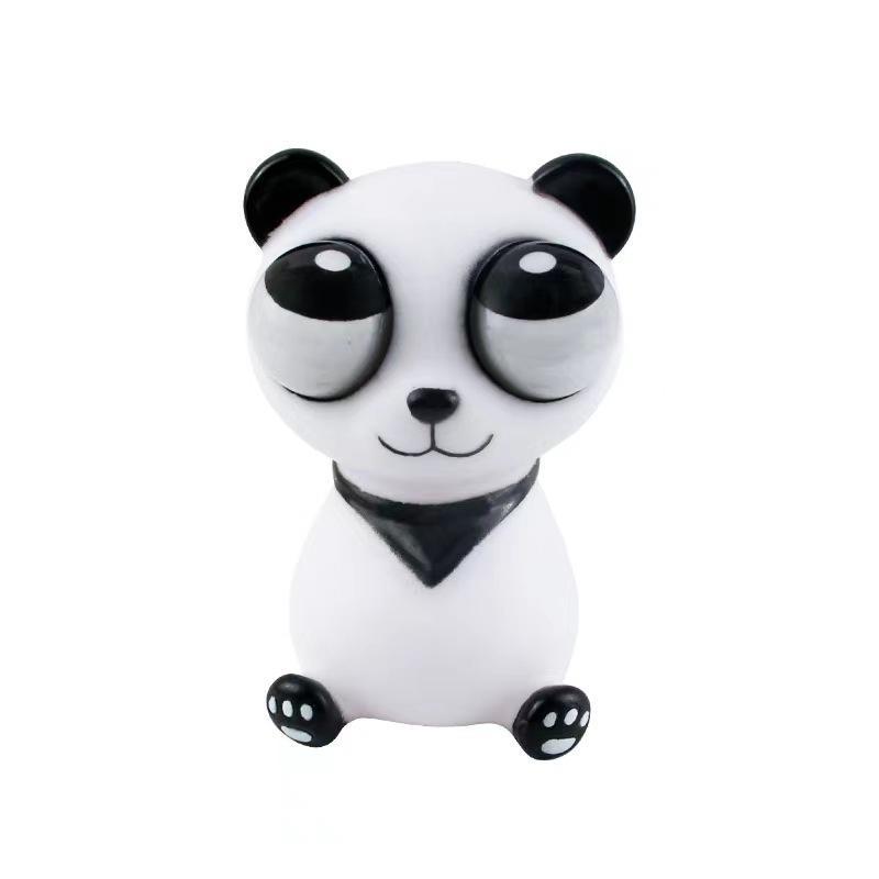 Panda qui regarde