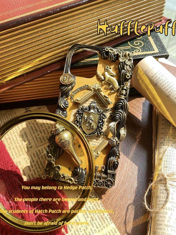 Poufsouffle jaune (Maison du blaireau)