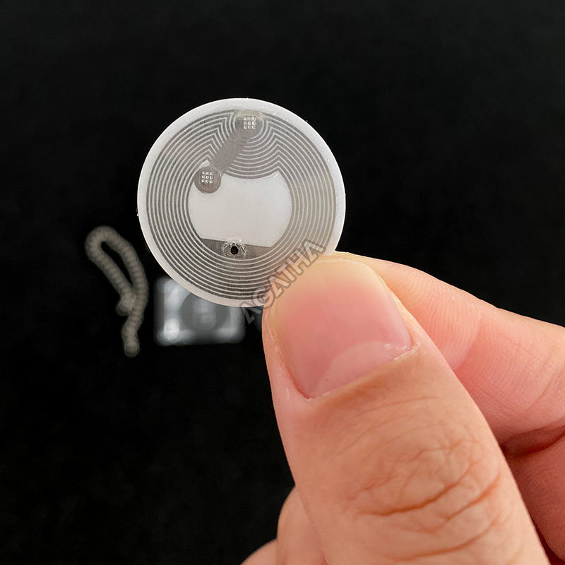 Etichetta adesiva NFC