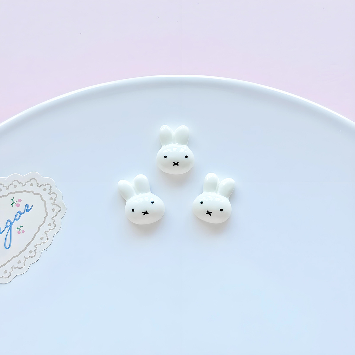 Mini tête de lapin bouche noire 15*12mm