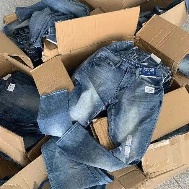 Custom Destroyed Denim Jeans Zerrissene Röhrenjeans Herren Überschuss Stock Lots Clearance Jeans
