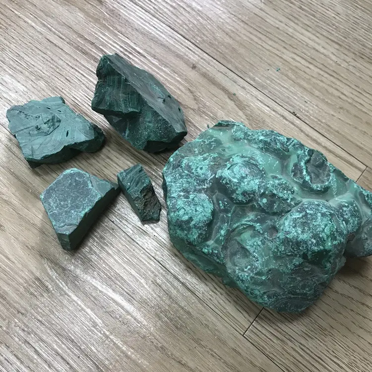 Натуральный Необработанный минерал Малахит оптом зеленый драгоценный камень Малахит НЕОБРАБОТАННАЯ цена за кг