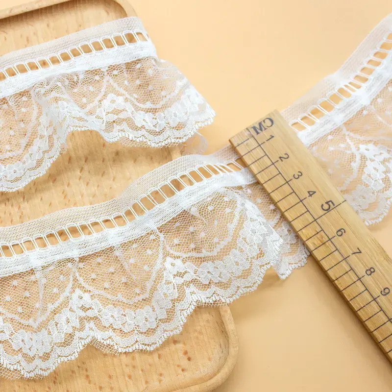 Personalizado branco floral nupcial lace tecido guarnição Plissado Organza Bordado Fita Ruffle Trims Border lace Para as mulheres Garment