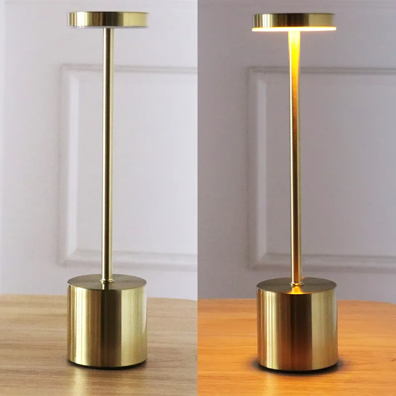 Best seller Usb Desktop Light Bar Led Raiseking Modern Wood Base lampada da tavolo animali