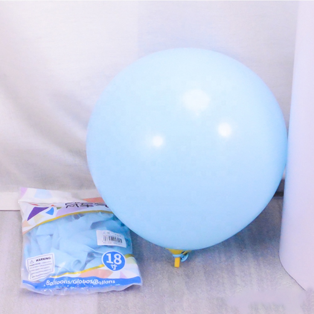 bébé bleu