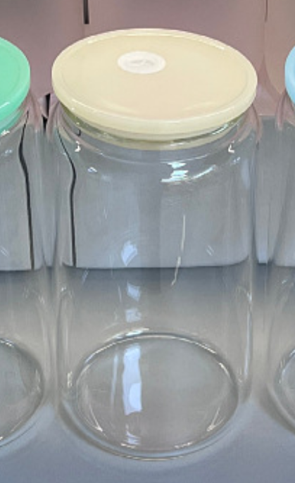 Couvercle en plastique blanc