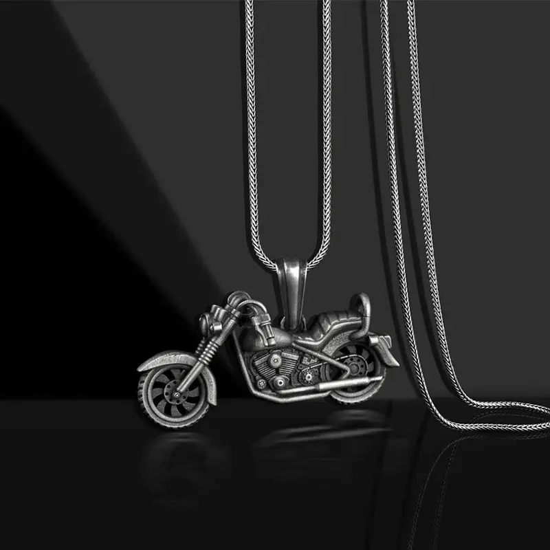 Collana Hip Hop retrò in acciaio al titanio ciondolo moto catena in acciaio inossidabile alla moda in stile gioielli venduti transfrontalieri