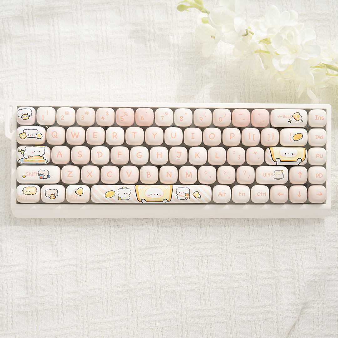 คีย์บอร์ด White-M68 + คีย์แคป MOG Bread Dog