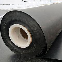 แผ่นพลาสติก HDPE LLDPE ขนาด1.5มม. 2มม. สีดำสีเขียวแผ่นโพลีเมอร์พลาสติกกันน้ำสำหรับบ่อน้ำเขื่อนการเพาะเลี้ยงสัตว์น้ำ - Product Image 6