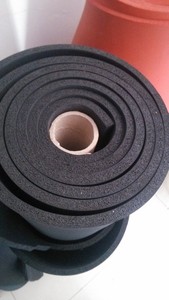 耐久性のある衝撃吸収性のある柔軟な<span class=keywords><strong>EPDM</strong></span>スポンジゴムシート