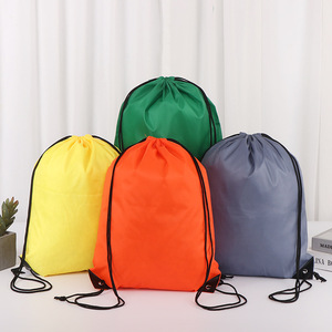 Bolsa de cordón pequeña impresa reutilizable Bolsa de cordón de polietileno Premium Mochila en bolsas de colores brillantes - Product Image 5