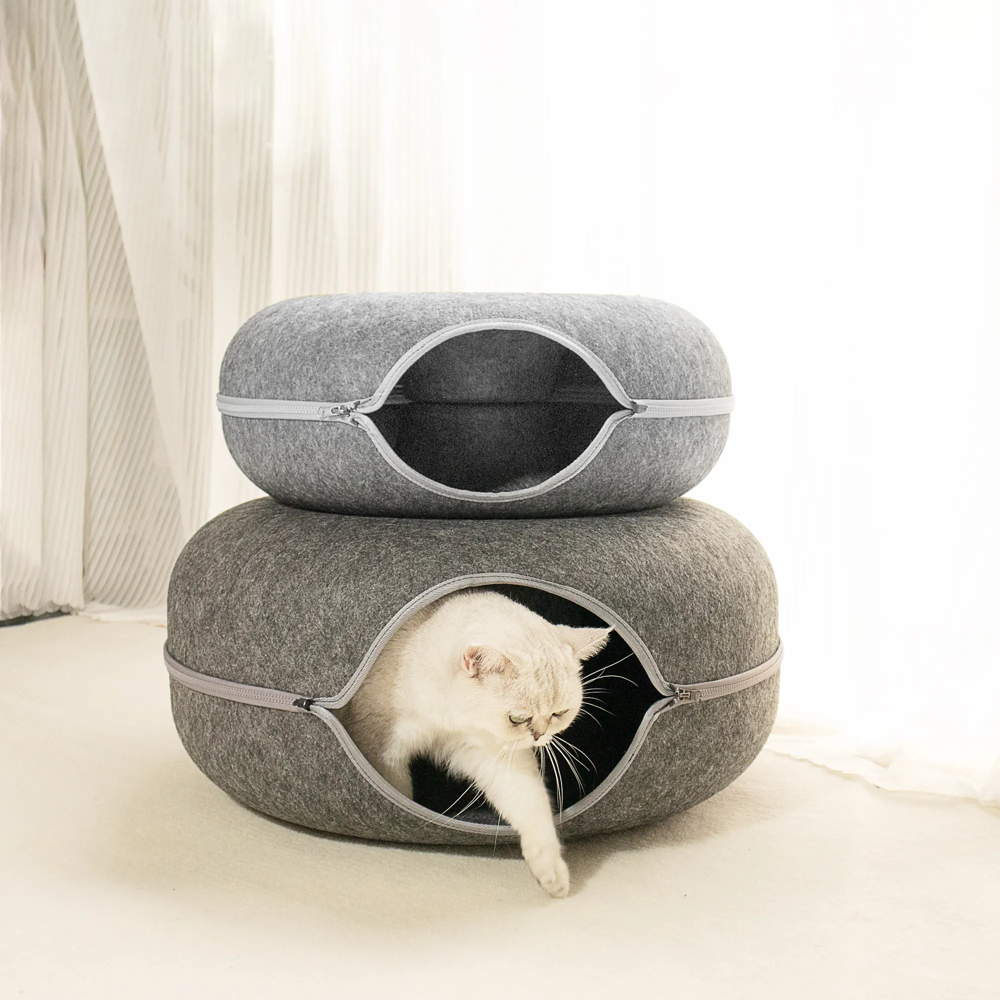 Tunnel à beignets multifonctionnel Grand nid de maison et lit à gratter pour chats en feutre pour chats espiègles