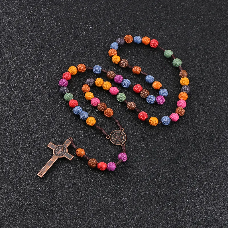 2024 di plastica Coloful rosario perline croce ciondolo lungo collana cattolico cristo religioso Gesù gioielli per donne uomo regalo