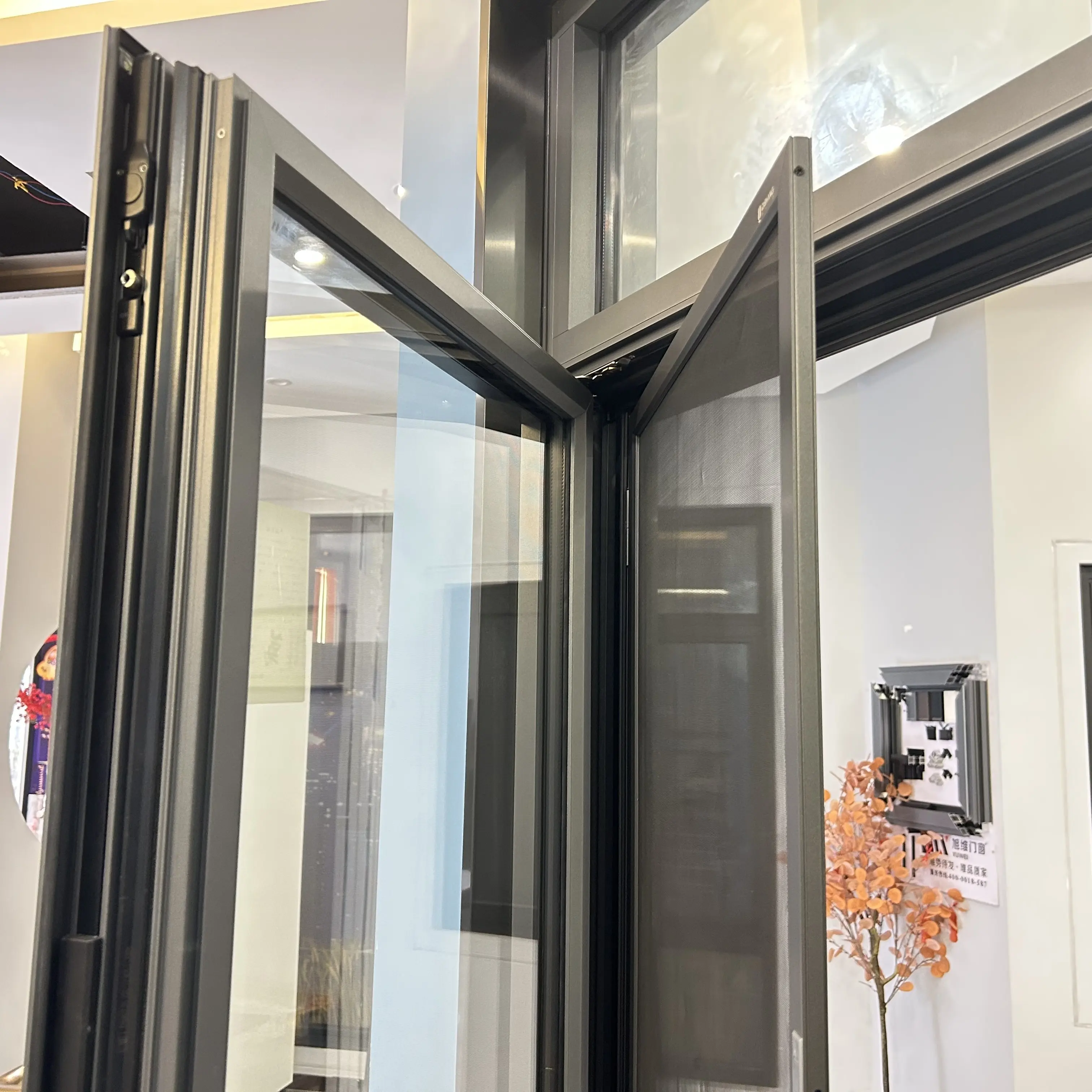 Porte e finestre in alluminio moderno design nero con schermi finestre a battente con doppi vetri