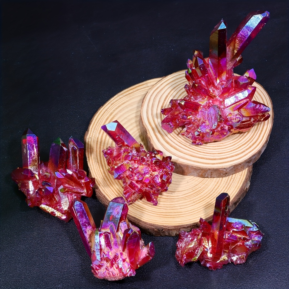 กลุ่มผลึกสีแดงชุบด้วยไฟฟ้า