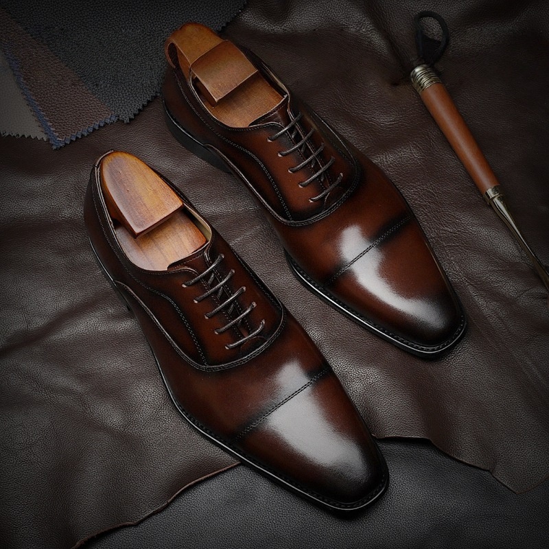 สีน้ำตาล