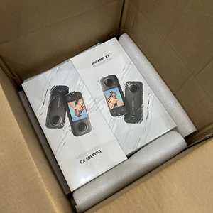 オリジナルの小型4KVlogビデオアクションカメラX2実行時間81分Insta360X3カメラ