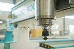 Máquina anidadora automática 1325 1530 Atc Cnc Router Máquina cortadora de piedra CNC de 3/4/5 ejes - Product Image 6