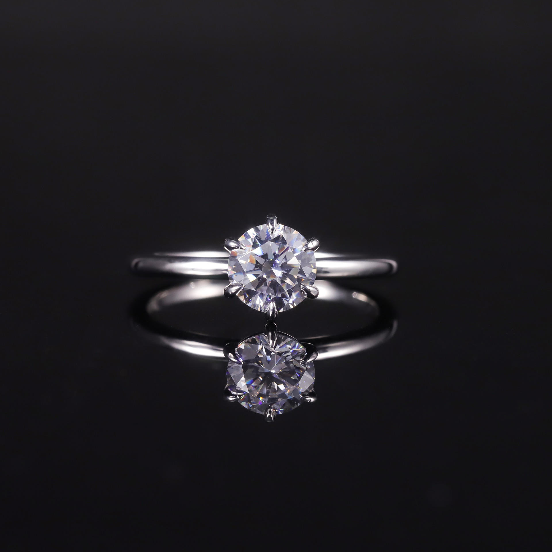 1 carat moissanite ring