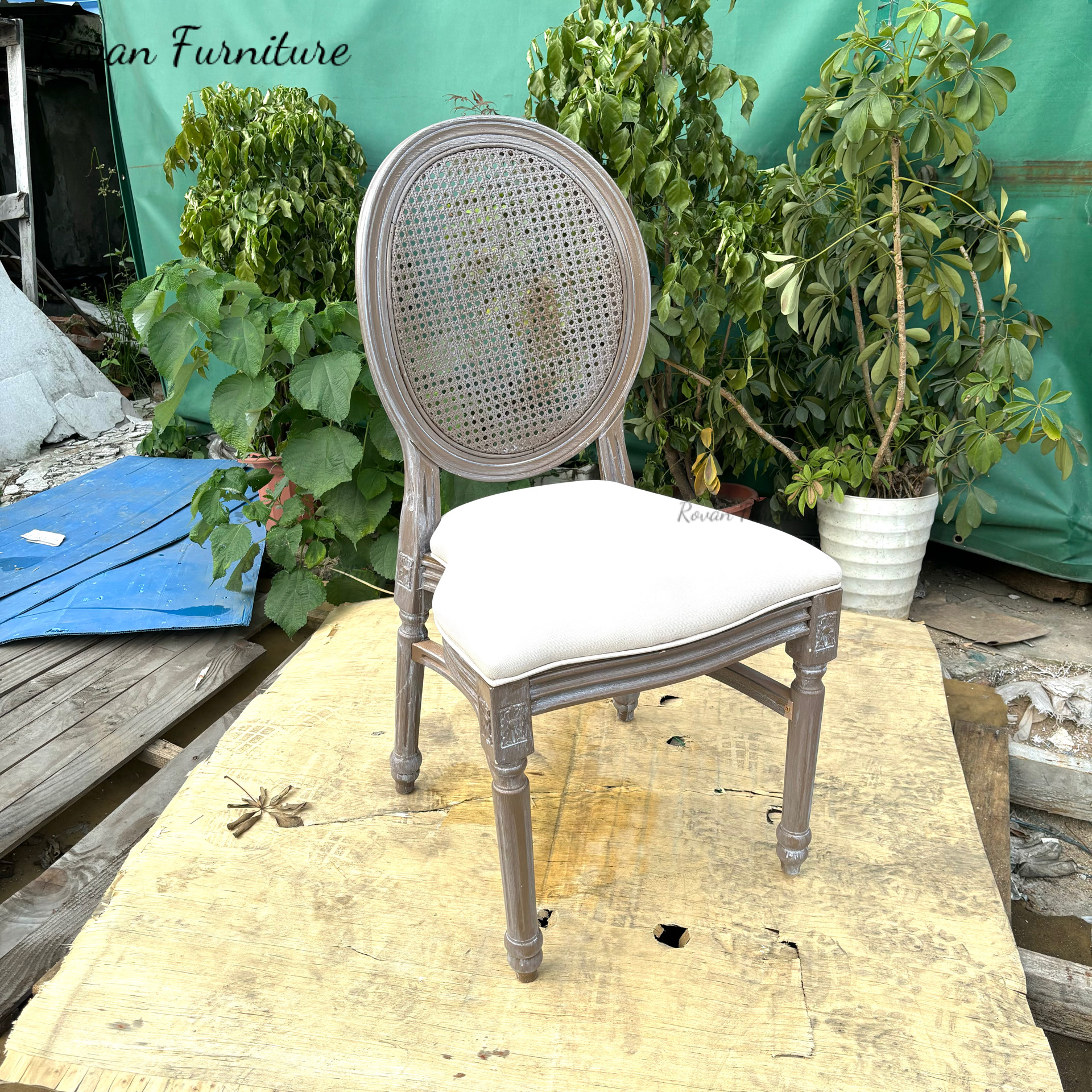 Couleur antique foncée