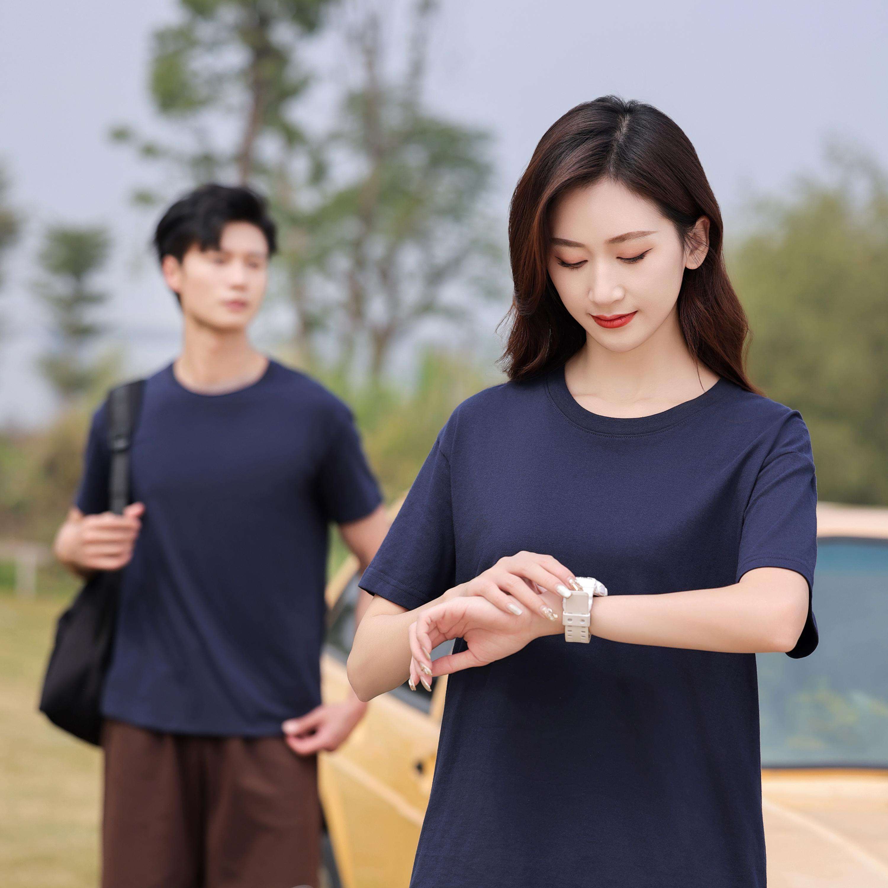 สีเขียวเข้ม