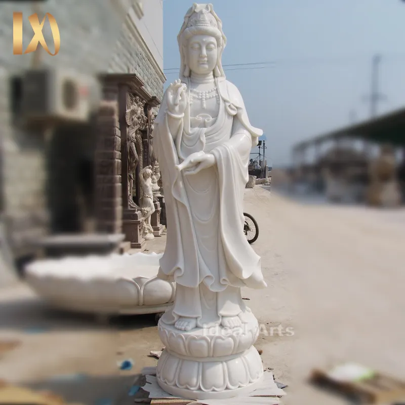 Statua di Buddha in marmo bianco intagliato Guanyin bodhisattva in vendita