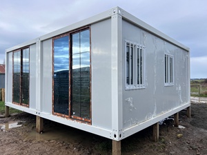 Casas de vacaciones modulares de lujo en contenedores de envío listas para mudarse casa pequeña prefabricada con cocina y baño personalizados - Product Image 5