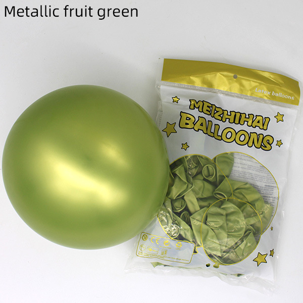 Fruit en métal vert
