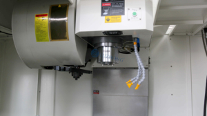 Cina fresatrice a 3 assi a 4 assi per metallo cnc VMC1270 4 assi Fanuc GSK sistema di controllo centro di lavorazione - Product Image 6