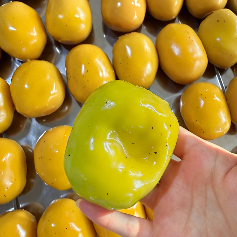 Jaune