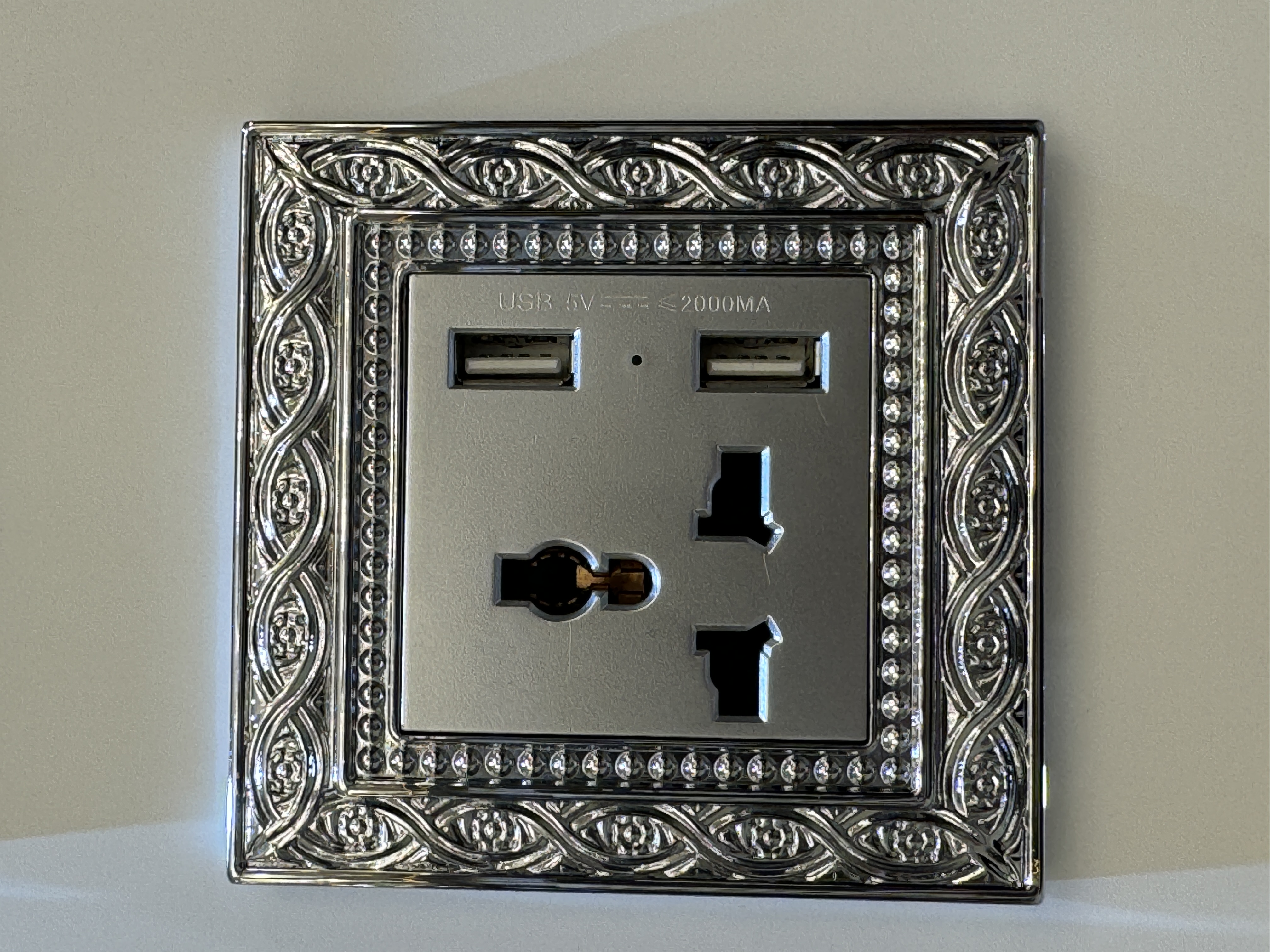 MF 3 hole socket with usb silver color