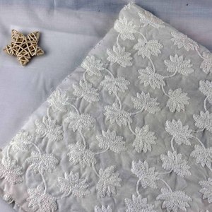 Popolare 100% di cotone ricamato tessuto di broccato leggero traspirante con motivo tinto per le ragazze del vestito