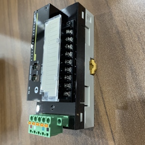 DRT2-OD16-1 NPN транзисторный выход PLC дистанционный Модуль промышленного управления Коммуникационный разъем часть для программирования PLC