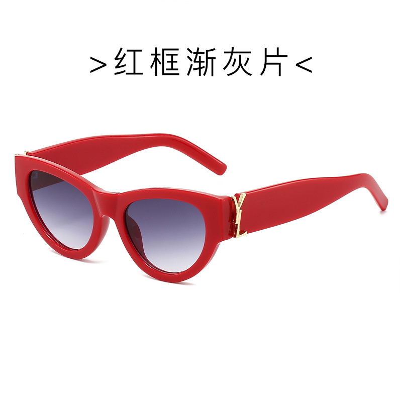 C7 red frame gray film