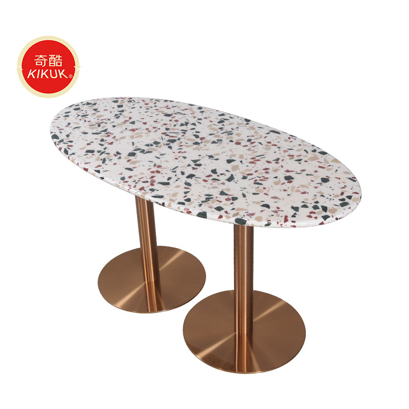 Table de salle à manger ovale