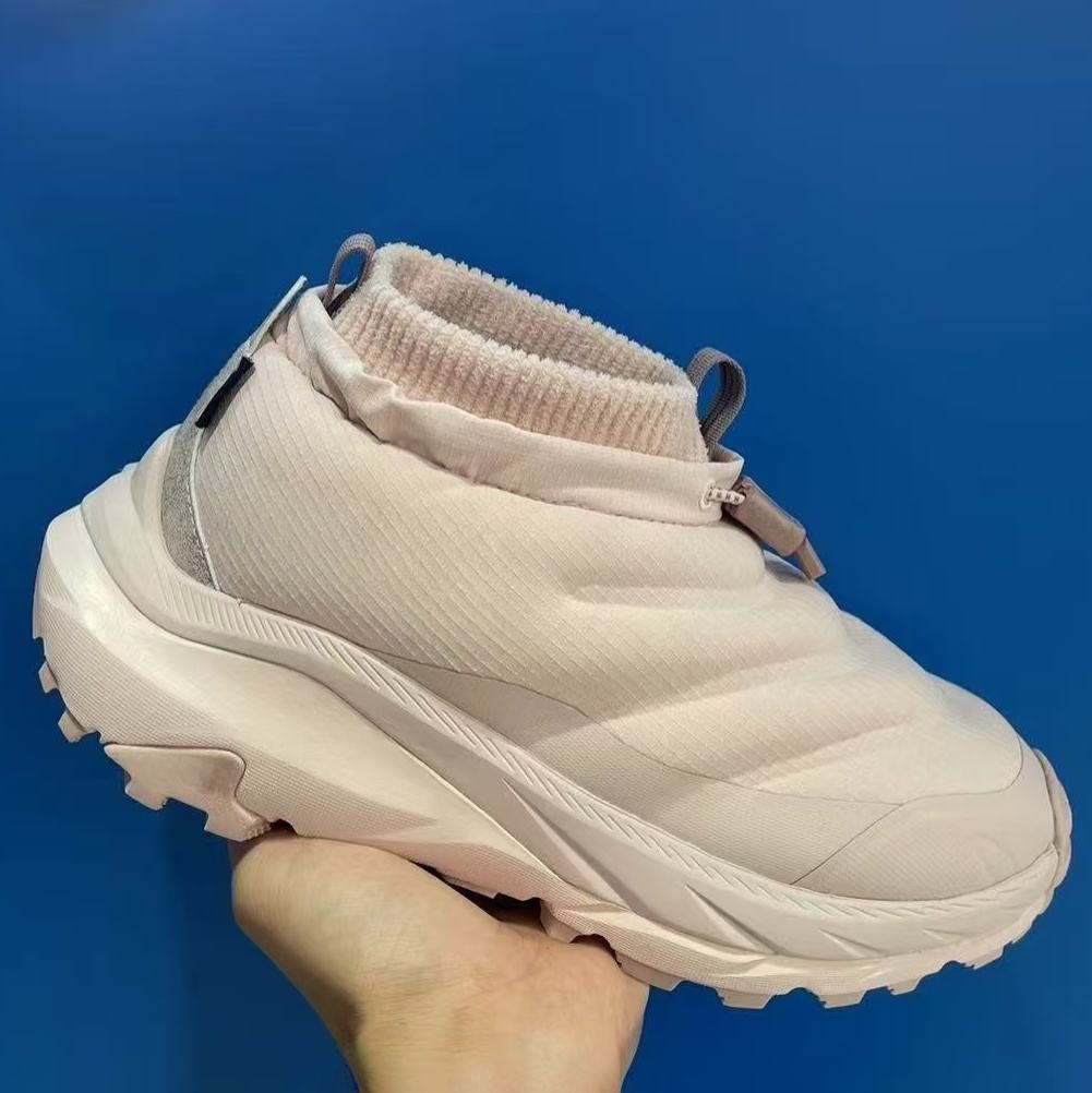 สีชมพูอ่อน