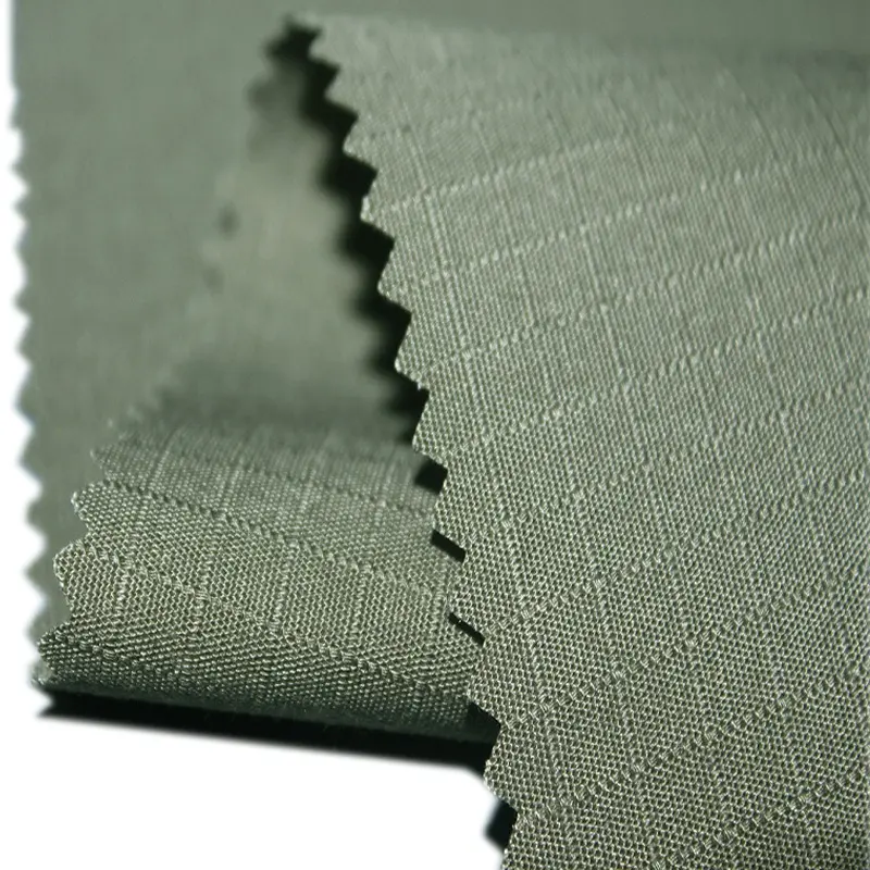 2023 prodotti verde oliva 192gsm singapore Uniform poly cotton Ripstop Fabric
