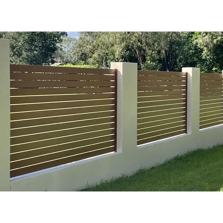 Fabrika toptan kaburgalar bahçe çit panelleri siyah alüminyum dekoratif Metal özelleştirilmiş çit