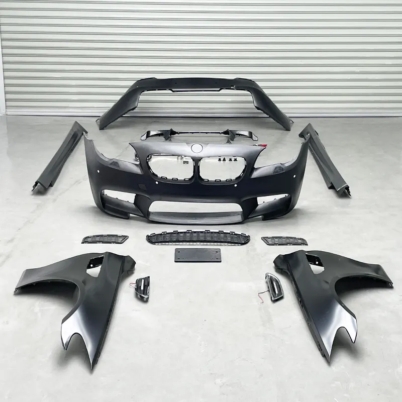 Bodykit body kit il paraurti anteriore imposta i set paraurti posteriore lifting a stile M5 per BMW serie 5 F10 F18 parti auto 2011-2017