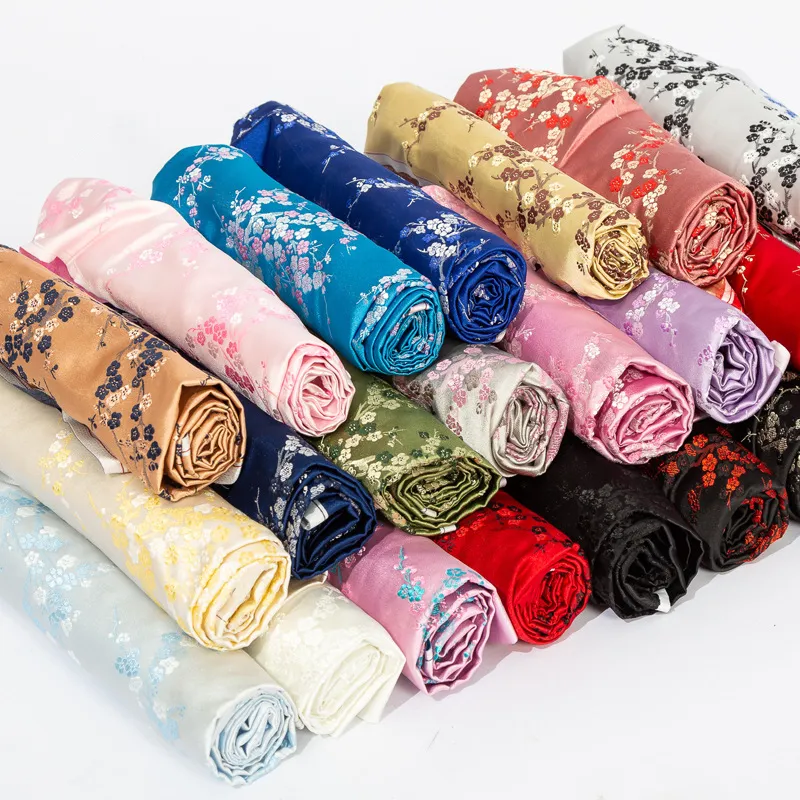 Традиционная в наличии полиэфирная парчовая жаккардовая ткань Дамасская Ткань Слива элегантная для одежды юбка чонсам
