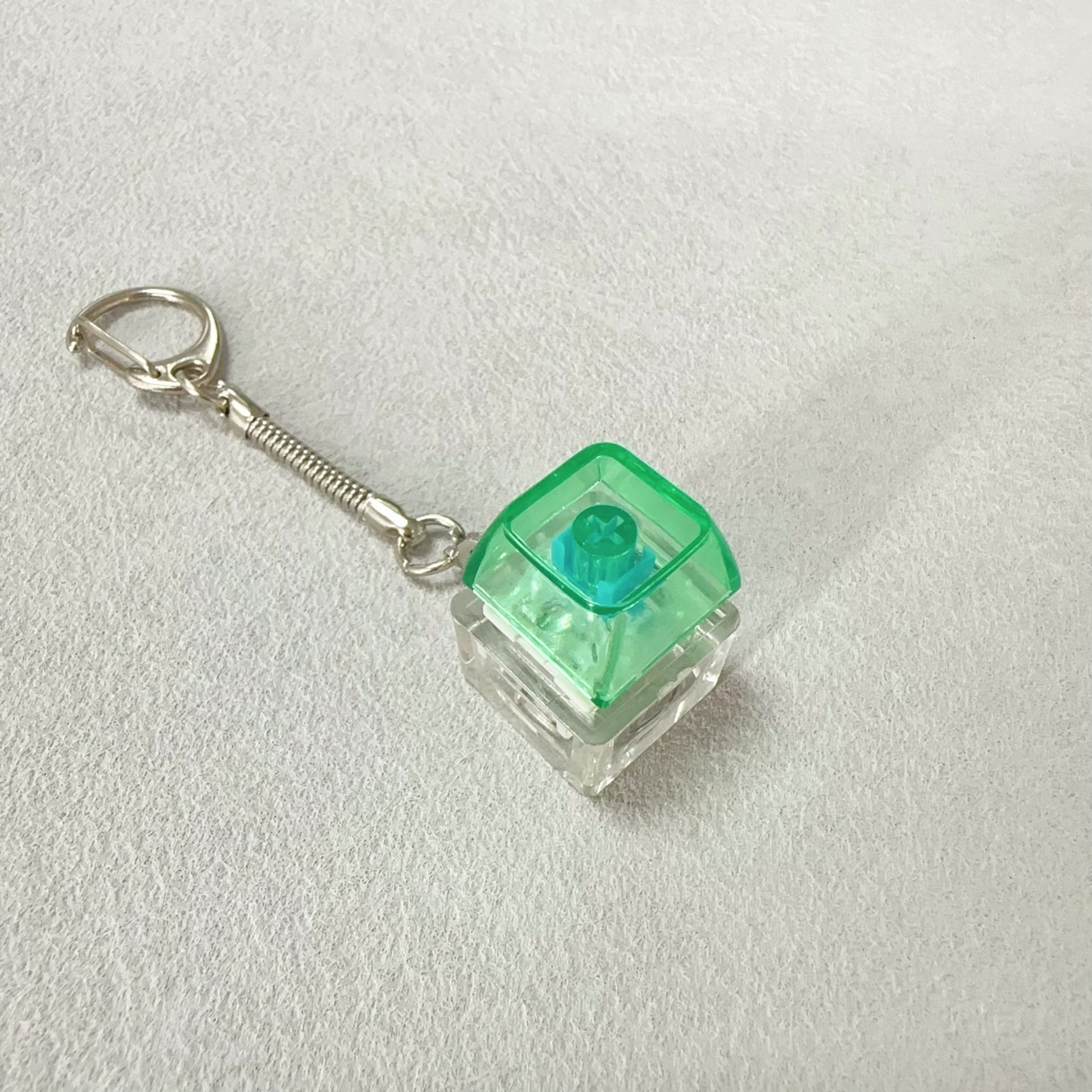 Single-key transparent shell-green transparent cap-snake bone