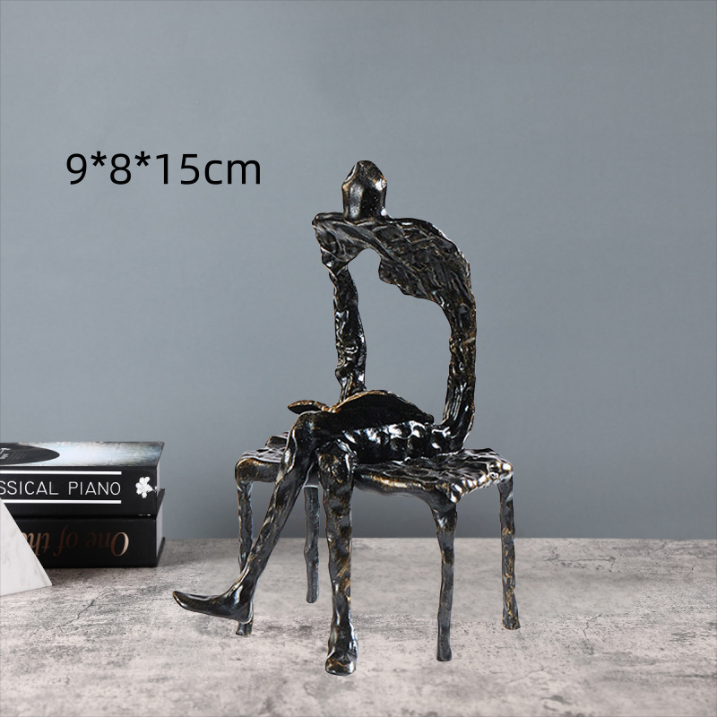 Chaise modèle B colorée : 9*8*15 cm