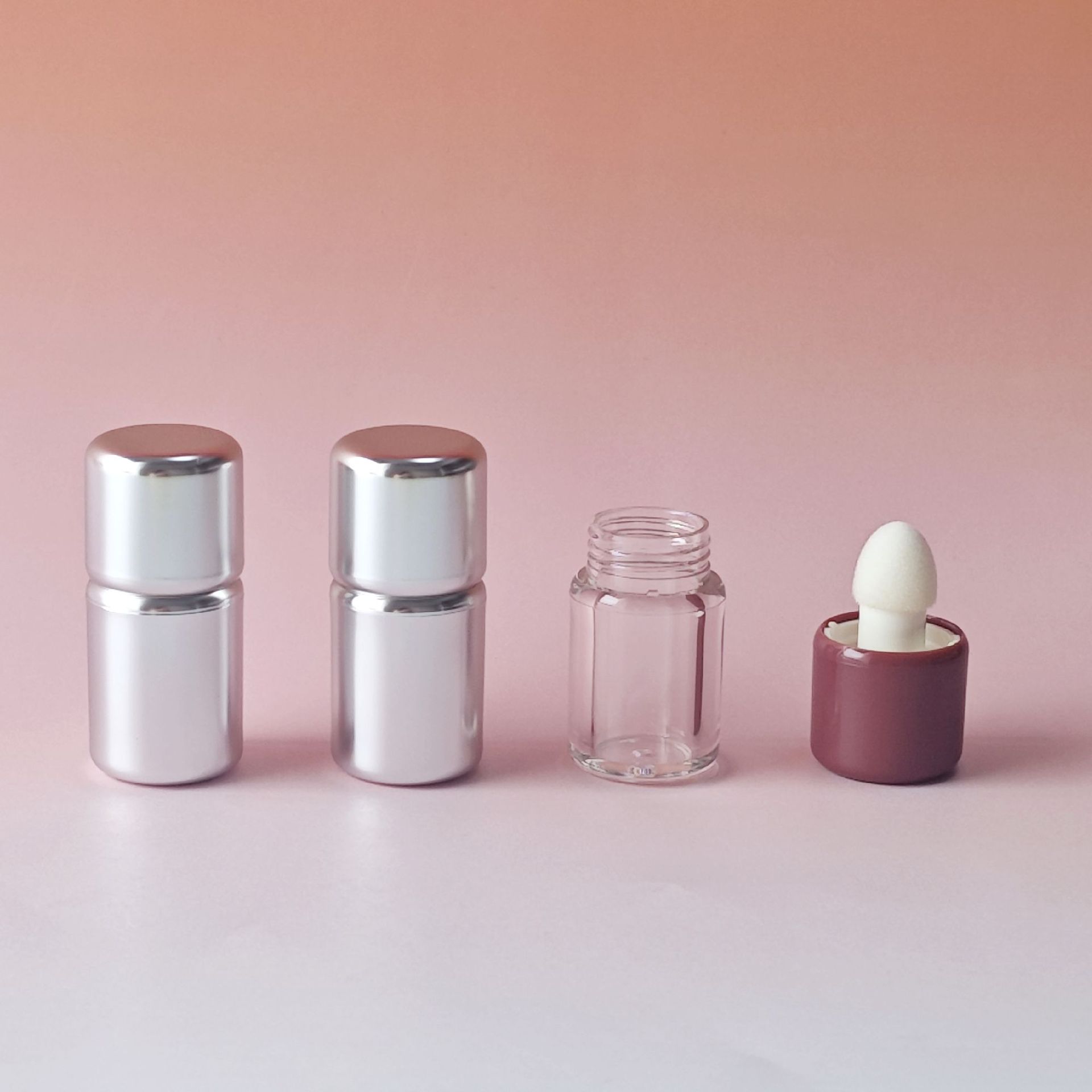 สีน้ำตาลแดง