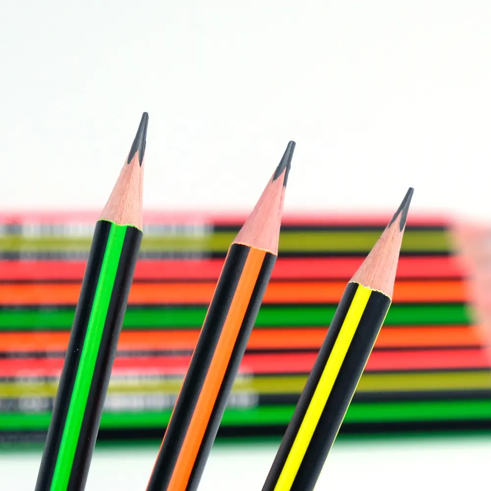 2022 çin özel Logo fantezi 7.5 ''üçgen Neon renk şeritleri ahşap kalem silgi Topper