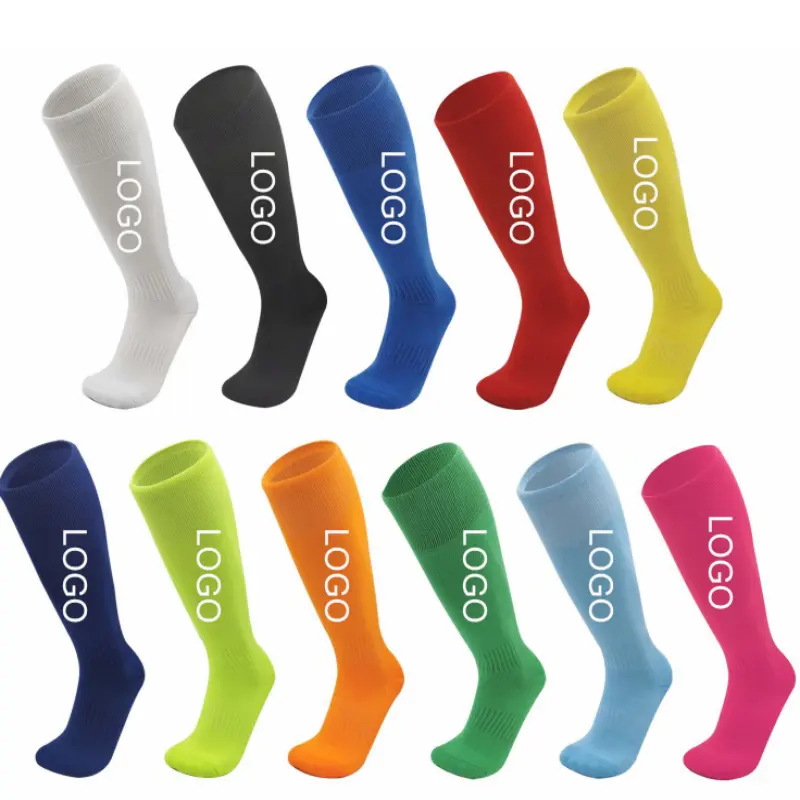 Vente en gros de chaussettes d'été antibactériennes et antidérapantes en coton avec logo personnalisé chaussettes de football tricotées au genou