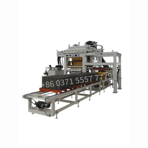 Máquina formadora de bloques de pavimentación hueca completamente automática QT5 con sistema hidráulico PLC para una operación sostenible - Product Image 1