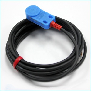 Sensor de proximidad cuadrado F & C M25, detección lateral ascendente, 10mm NO/NC, sensor ABS + PVC personalizado, - Product Image 1