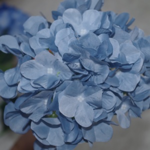 ブライダルブーケ2025ホワイトブルーシルクアジサイ母の日と結婚式のための人工花 - Product Image 2