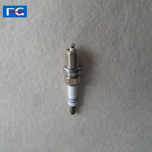 批发热卖发动机点火汽车火花塞FLR8LDCU + 9 FR7DC + 8汽车发动机火花塞 - Product Image 3